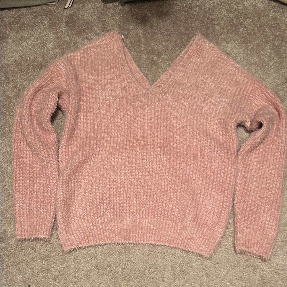 Chic V-Neck Sweater in Dusty Rose